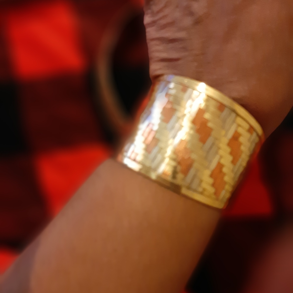 Chocker & Bracelet - Picture 7 of 9